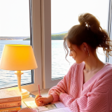 Елізабет Любов 