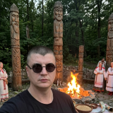 Роман Опівнічний
