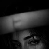 V R Black